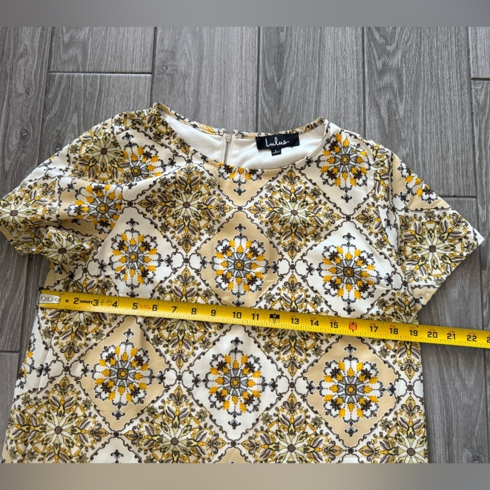 Lulu's|Dandy lion short sleeve patterned shift dress in mustard yellow•••boho - Picture 14 of 14
